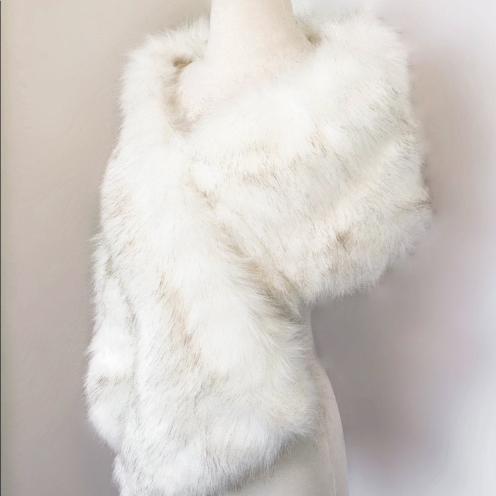 Fur wrap - Picture 2 of 4